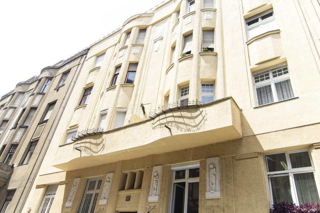 Real Apartments Lovag Budapest Bilik gambar