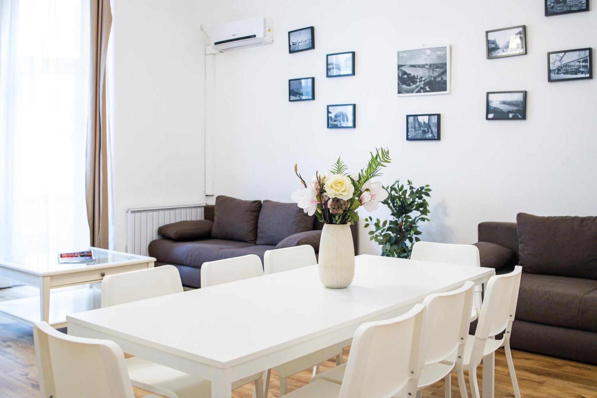 Real Apartments Lovag Budapest Luaran gambar