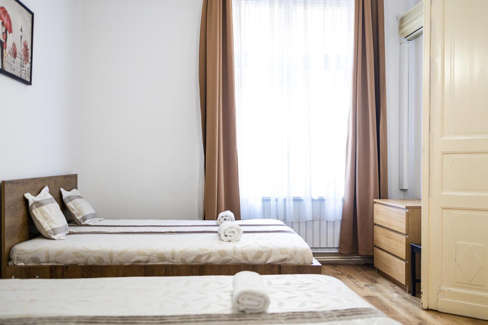Real Apartments Lovag Budapest Luaran gambar