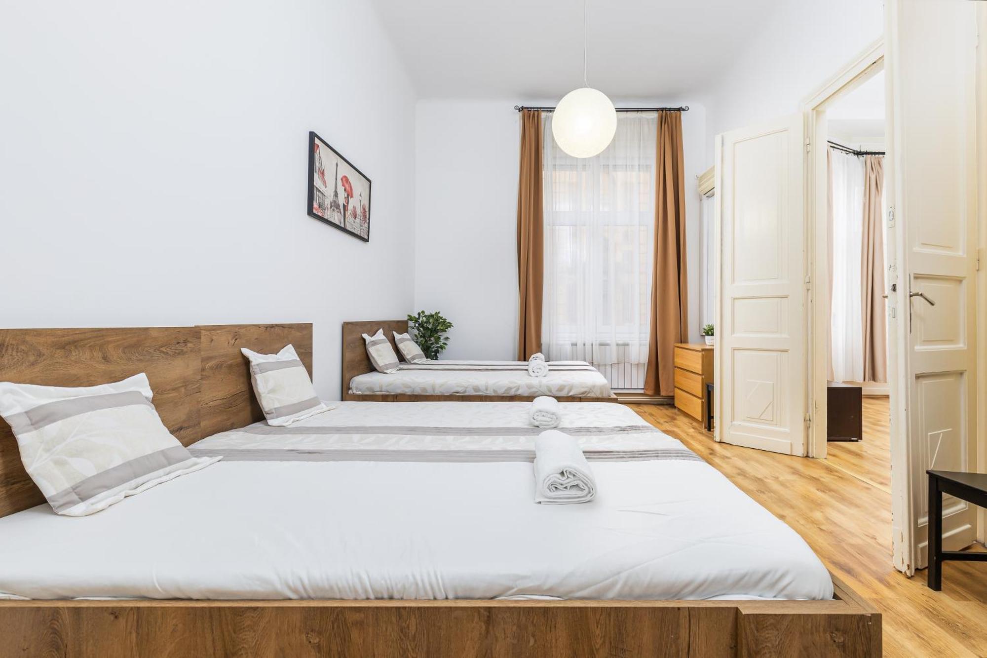Real Apartments Lovag Budapest Luaran gambar