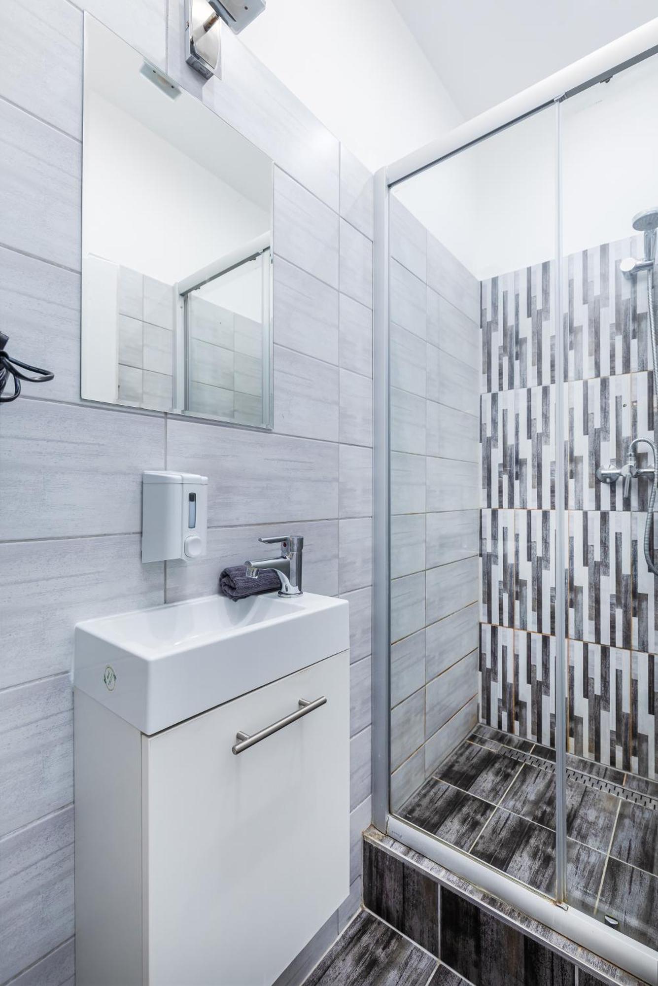 Real Apartments Lovag Budapest Luaran gambar