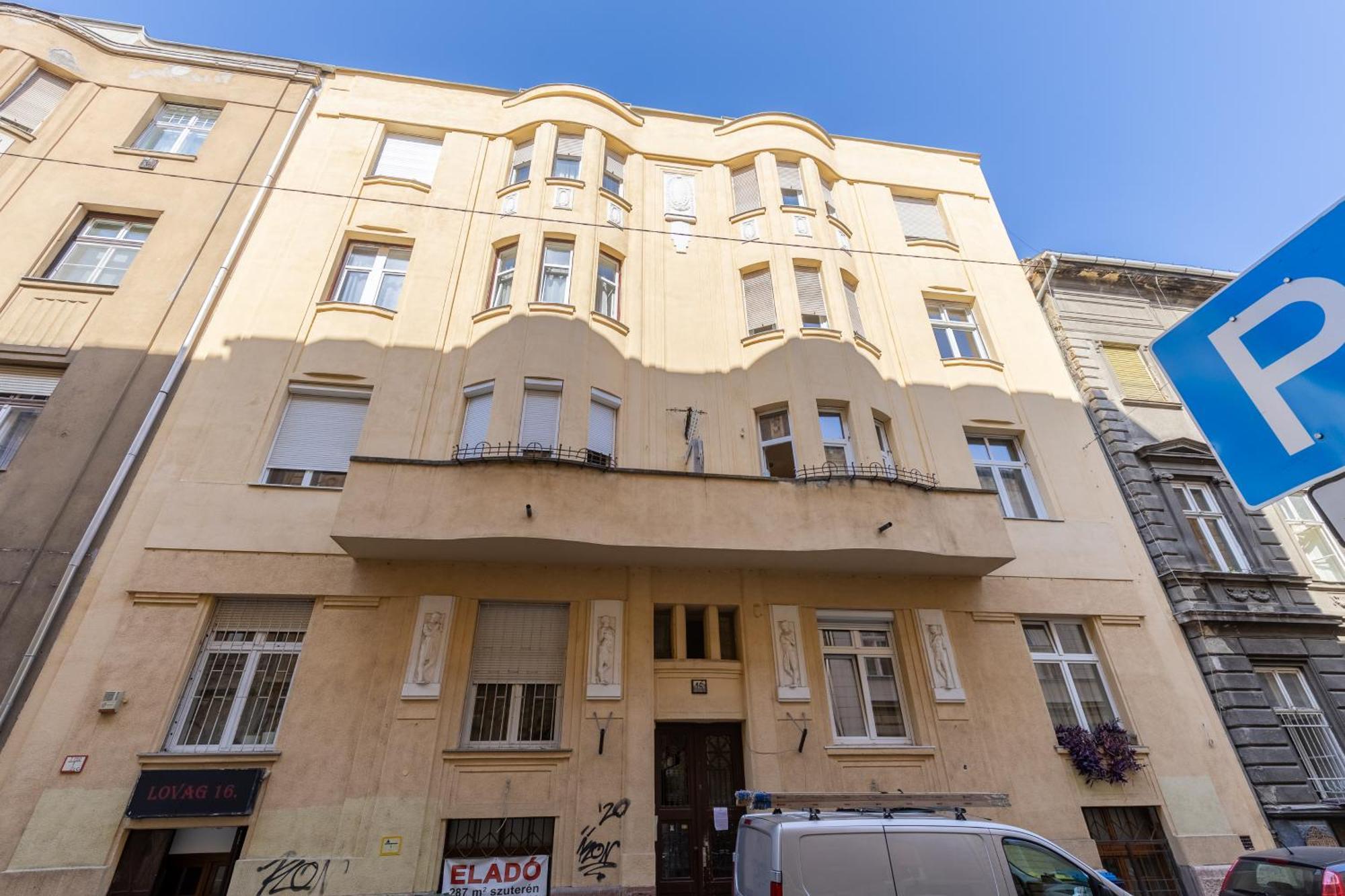 Real Apartments Lovag Budapest Luaran gambar