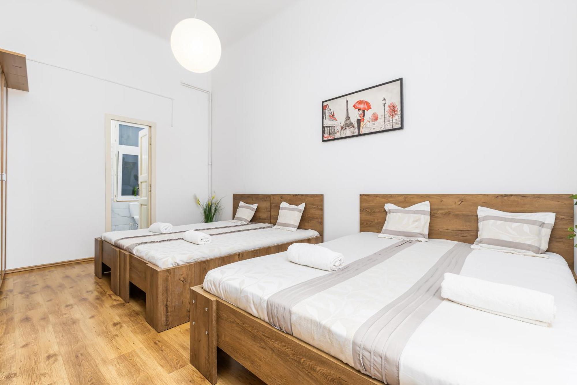 Real Apartments Lovag Budapest Luaran gambar