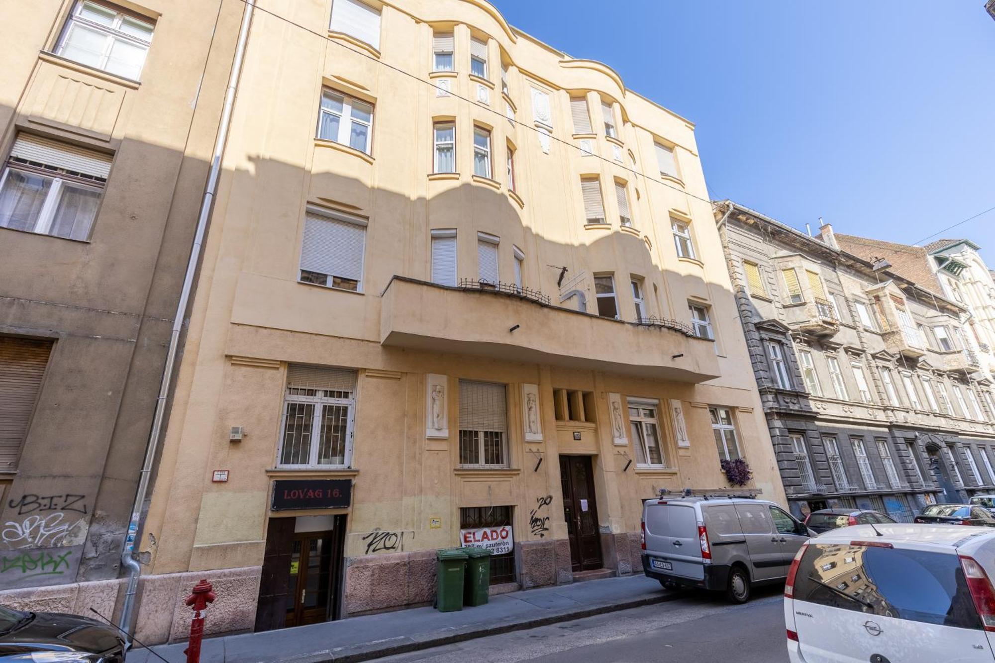 Real Apartments Lovag Budapest Luaran gambar